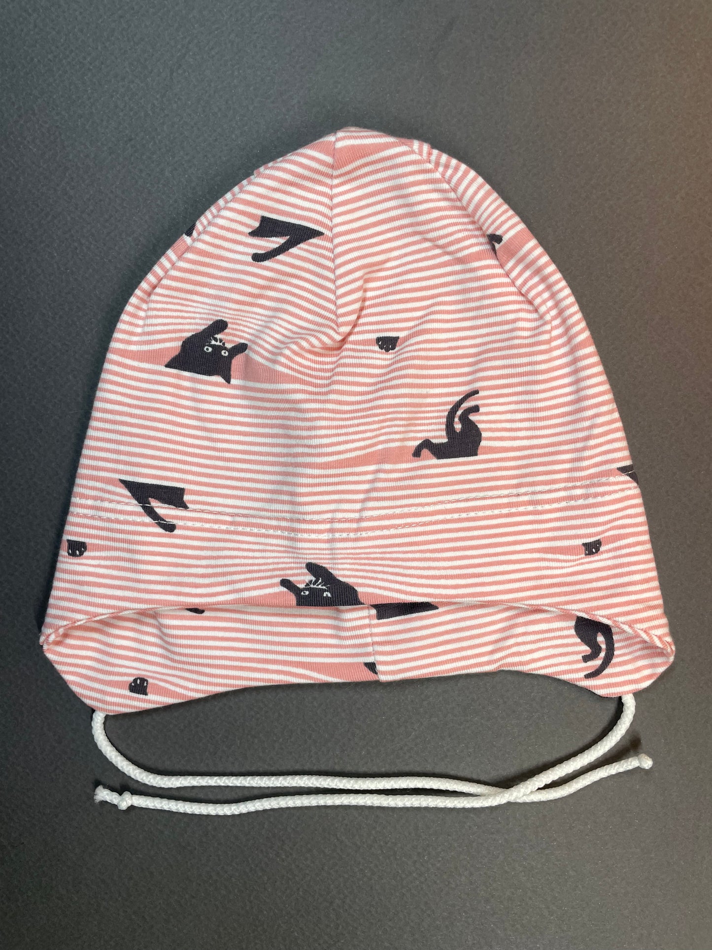 PEEKABOO - Cica Mintás Rózsaszín Csíkos Kötős Pamut Lány Sapka - Minimanó