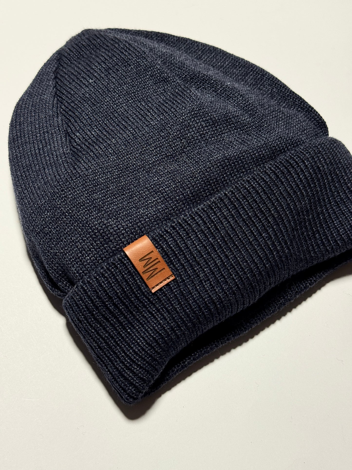 MM - Fekete Bőrdíszes Fiú Kötött Beanie Sapka