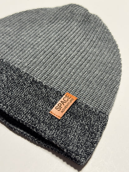 SPACE ADVENTURE - Szürke Bőrdíszes Fiú Kötött Beanie Sapka