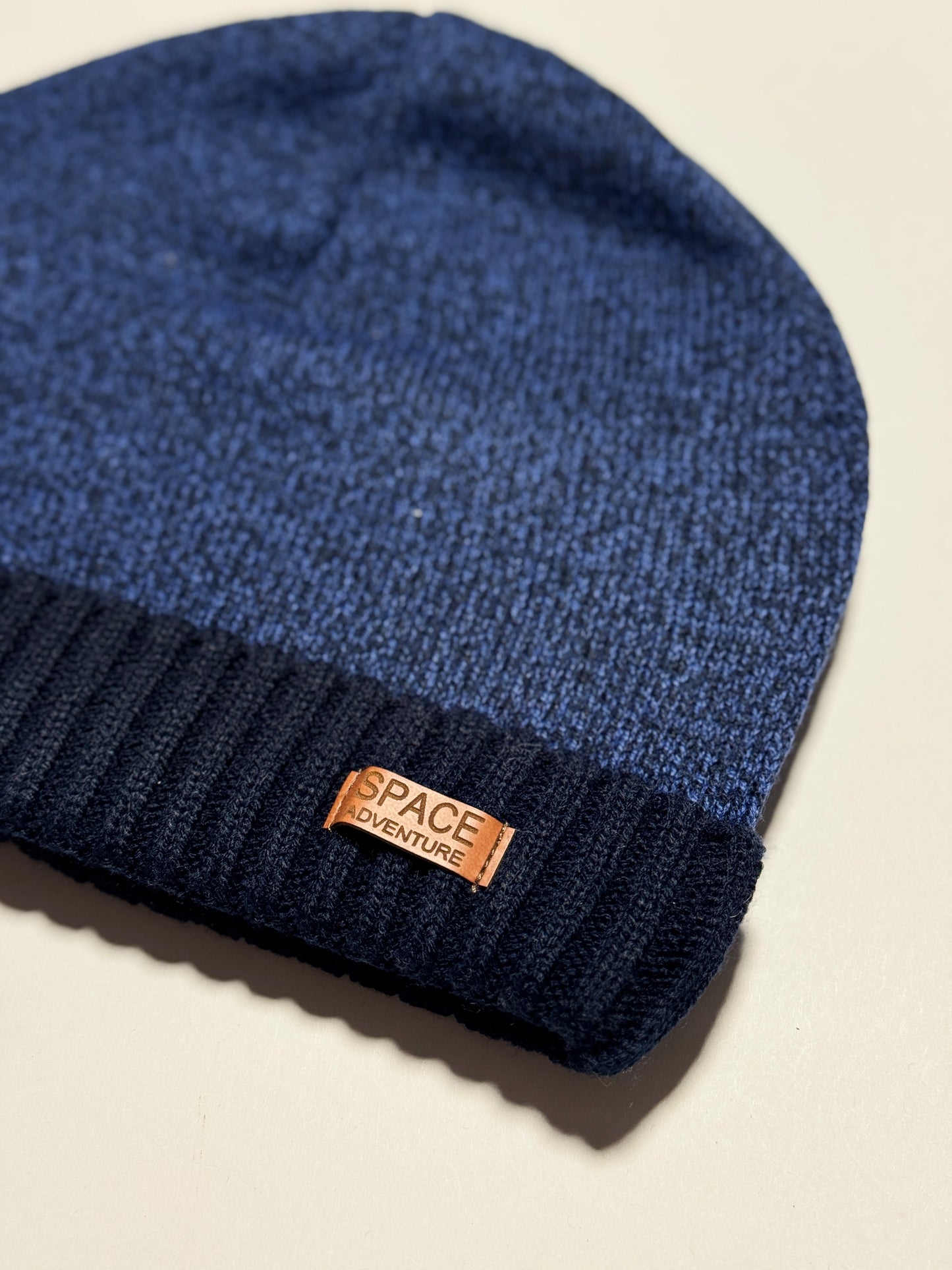 SPACE ADVENTURE - Sötétkék Bőrdíszes Fiú Kötött Beanie Sapka